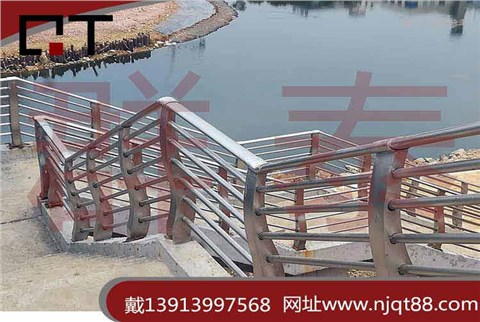 河道護欄